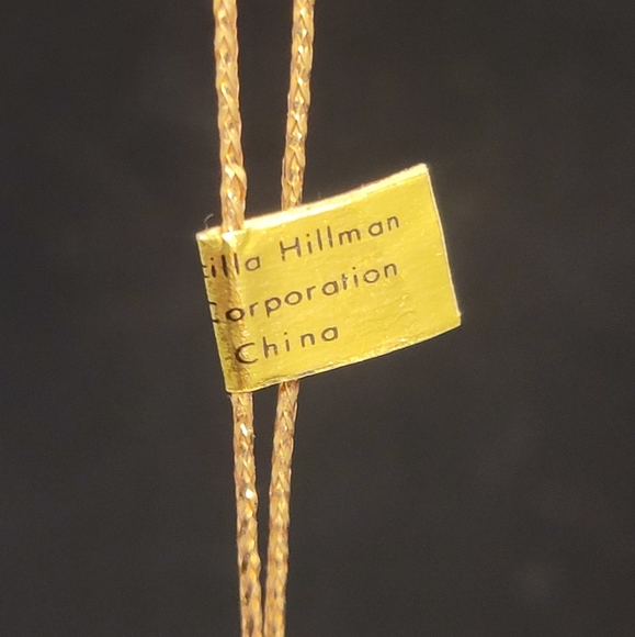 Vintage 1995 Priscilla Hillman Bear ornament - Picture 2 of 8